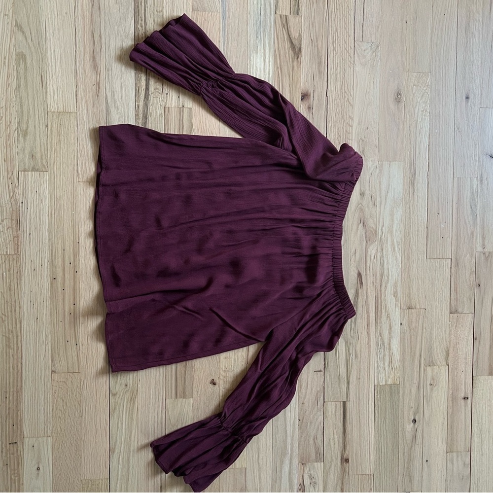 Sanctuary | Women's Off-Shoulder Burgundy Top - Picture 2 of 2